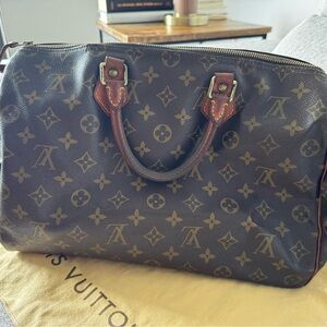 Louis Vuitton speedy 40 - well used
